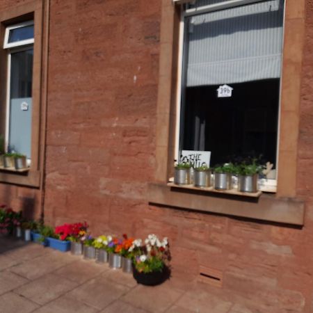 The Snug Apartment Arbroath Exterior photo